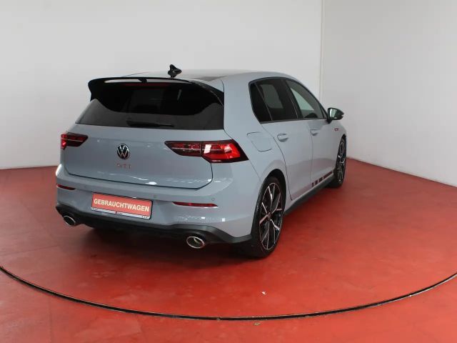 Volkswagen Golf 2.0 TSI GTI Style