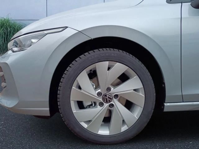 Volkswagen Golf 1.5 eTSI DSG Variant