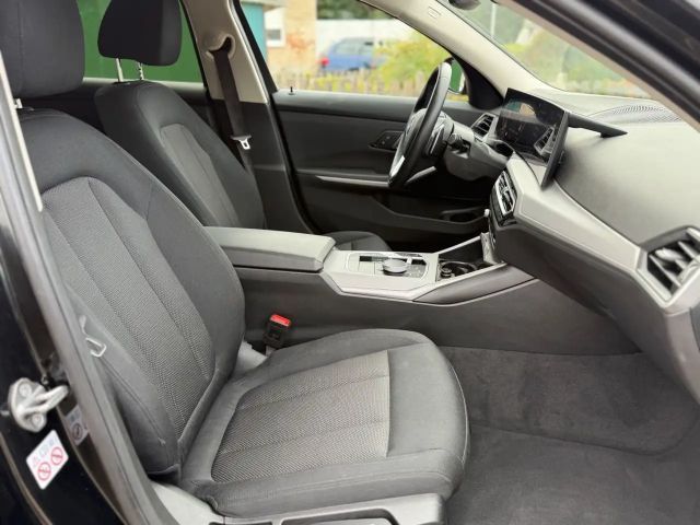 BMW 320 320d Touring xDrive