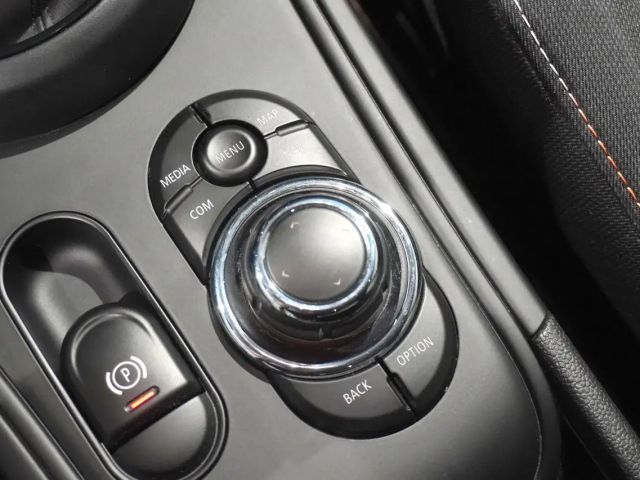 MINI One Countryman ONE