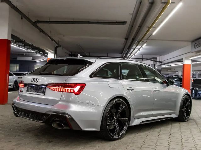 Audi RS6 4.0 TFSI Quattro