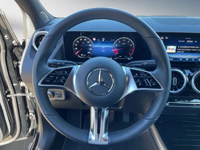 Mercedes-Benz B 180 Progressive