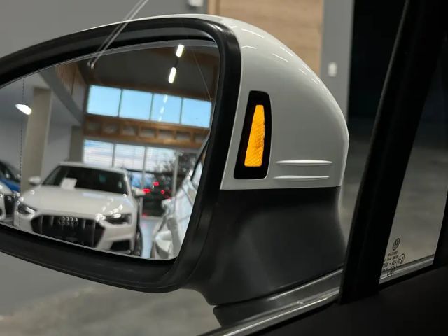 Volkswagen Tiguan 4Motion IQ.Drive R-Line