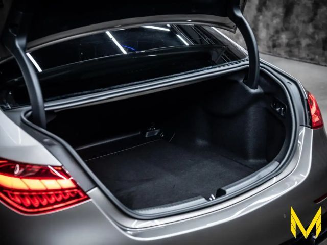 Mercedes-Benz C 180 Sedan