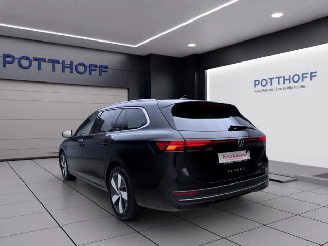 Volkswagen Passat 1.5 eTSI Business DSG Variant