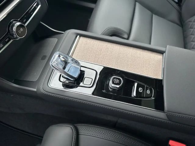 Volvo XC90 AWD Dark Recharge T8 Ultra