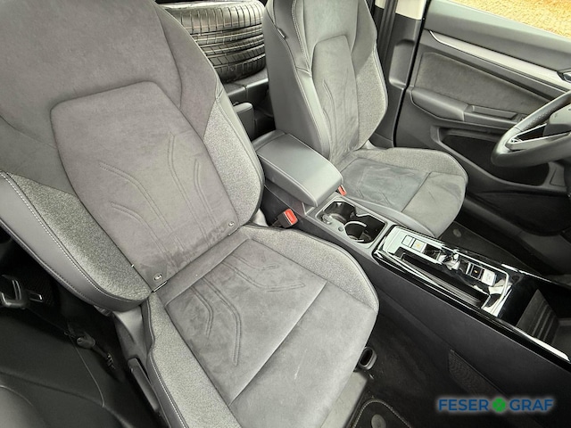 Volkswagen Golf 1.5 eTSI DSG Golf VIII Style