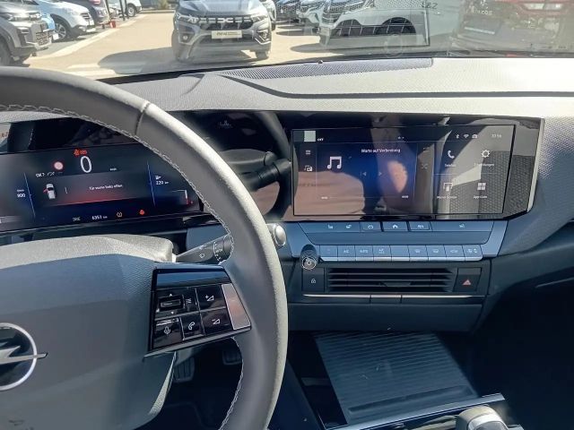 Opel Astra 1.2 Turbo Enjoy Turbo