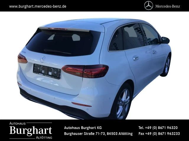 Mercedes-Benz B 200 Progressive Sedan