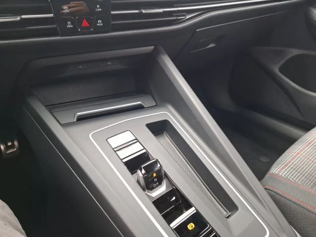 Volkswagen Golf DSG GTI