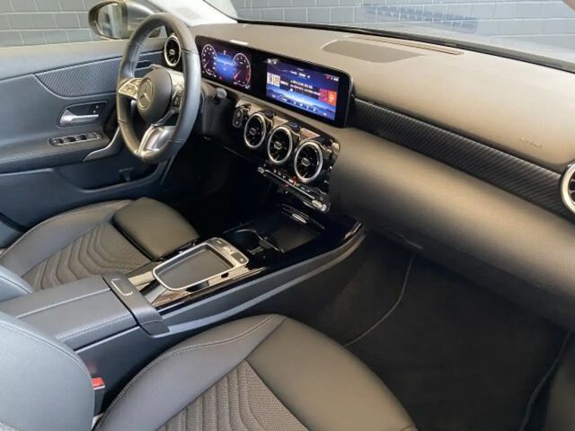 Mercedes-Benz A 180 Progressive