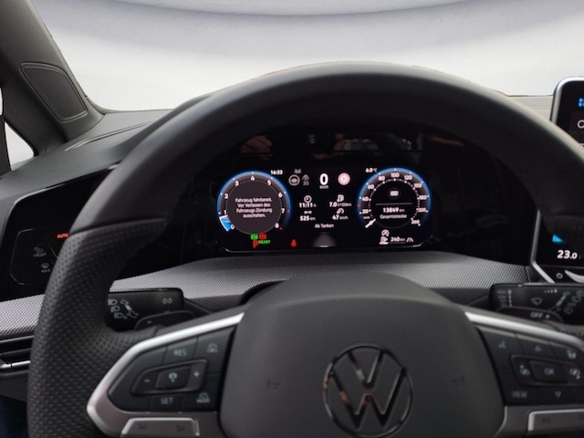 Volkswagen Golf 1.5 eTSI DSG R-Line