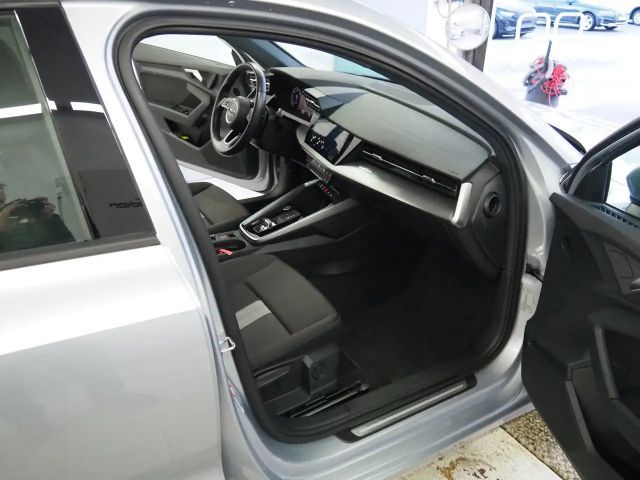 Audi A3 30 TDI Sedan