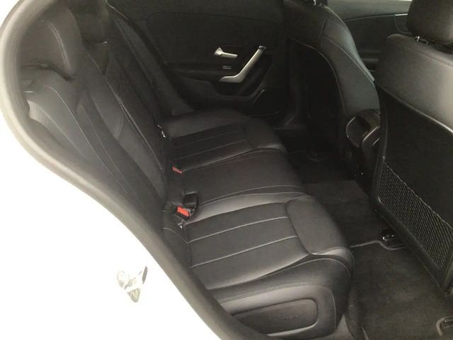 Mercedes-Benz A 220 4MATIC Progressive