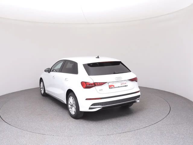 Audi A3 30 TFSI Sedan