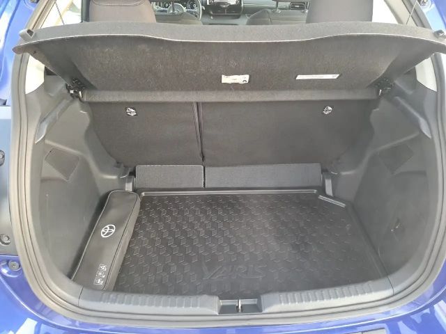 Toyota Yaris Hatchback Team D