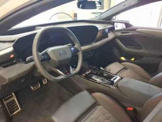 Audi A6 e-tron Avant Quattro