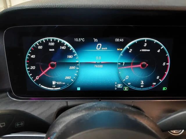 Mercedes-Benz E 200 AVANTGARDE E 200 d Estate