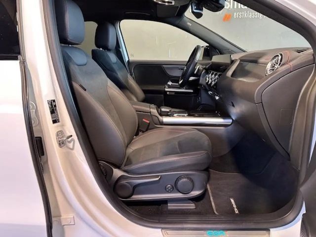 Mercedes-Benz EQA 300 4MATIC AMG Line