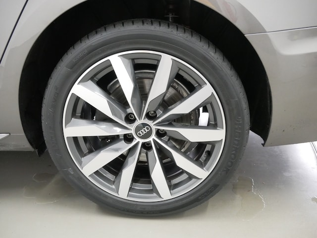 Audi A4 40 TDI Quattro S-Tronic Sedan