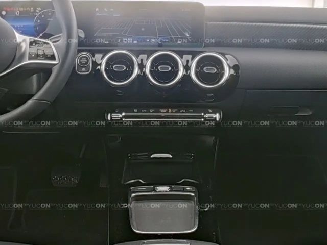 Mercedes-Benz A 180 LENKRADHEIZUNG LED HP USB PAKET