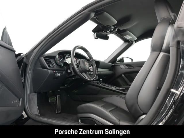 Porsche 992 Cabrio Carrera GTS