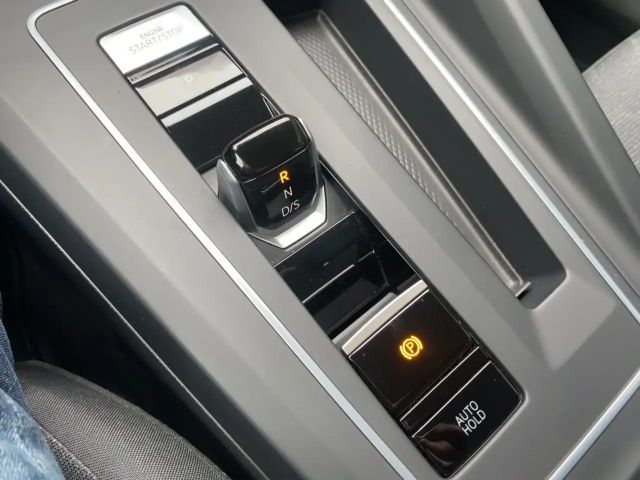 Volkswagen Golf DSG Life