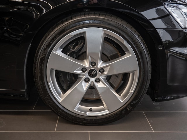 Audi S6 Avant Quattro