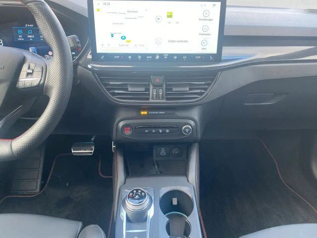 Ford Focus ST Line Wagon