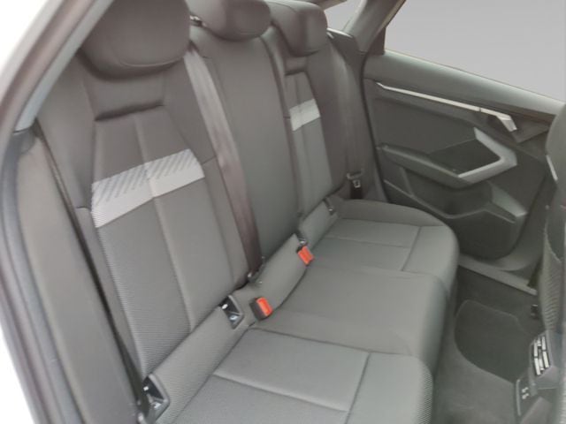 Audi A3 30 TFSI S-Line S-Tronic Sedan