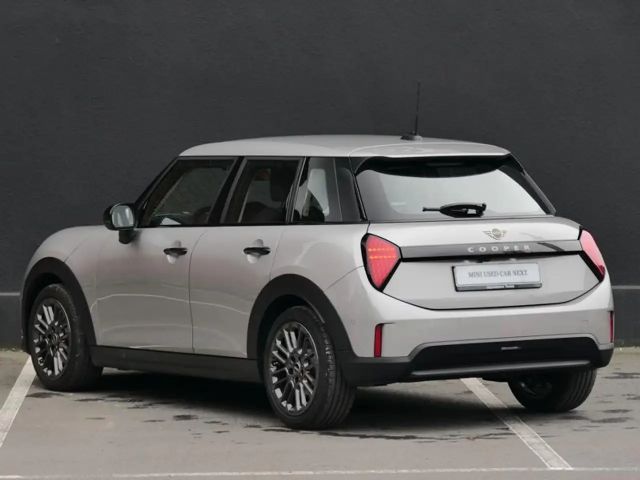 MINI Cooper Essential