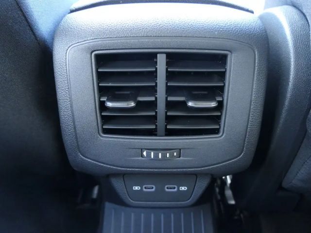 Volkswagen T-Roc Friends TSI