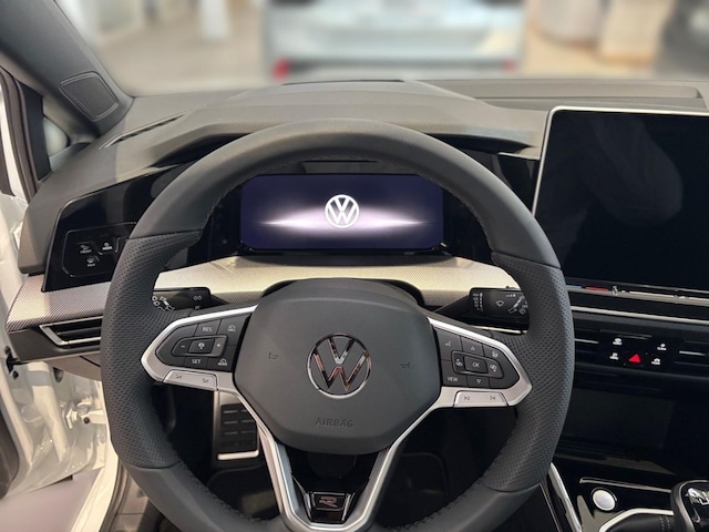 Volkswagen Golf 1.5 TSI R-Line Variant