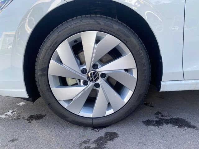 Volkswagen Golf DSG Life Variant