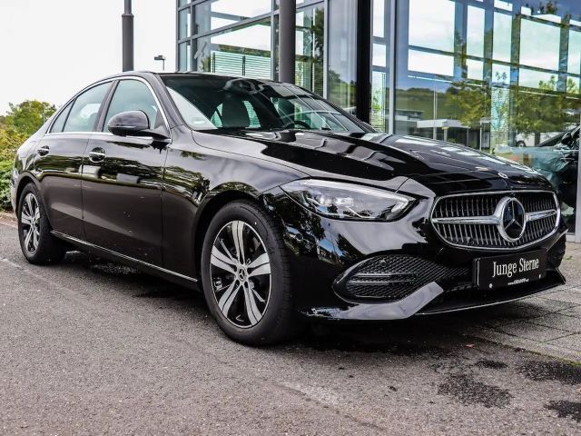 Mercedes-Benz C 200 C 200 d Sedan