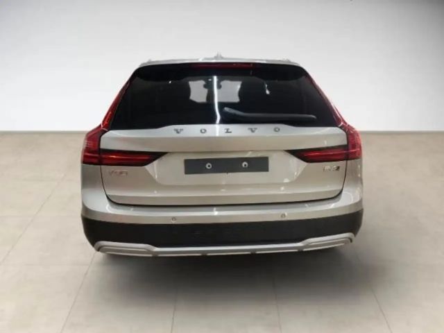 Volvo V90 Cross Country AWD Plus
