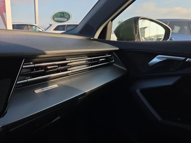 Audi A3 30 TFSI Sedan