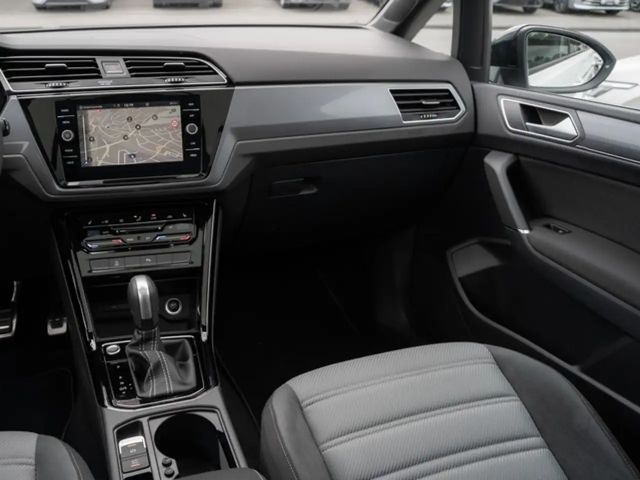 Volkswagen Touran DSG R-Line