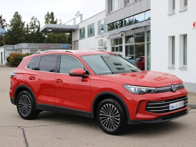 Volkswagen Tiguan 1.5 eTSI Elegance Elegance