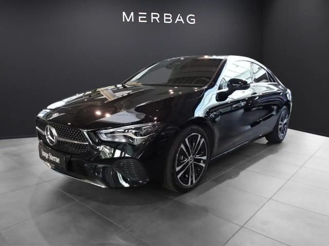 Mercedes-Benz CLA 180 Coupé Progressive