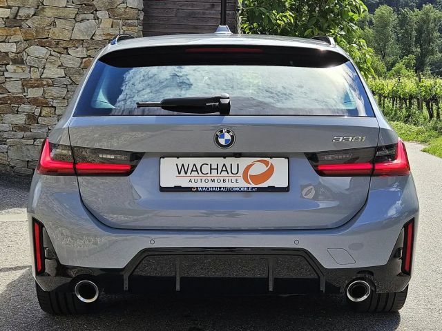 BMW 330 330i Touring xDrive