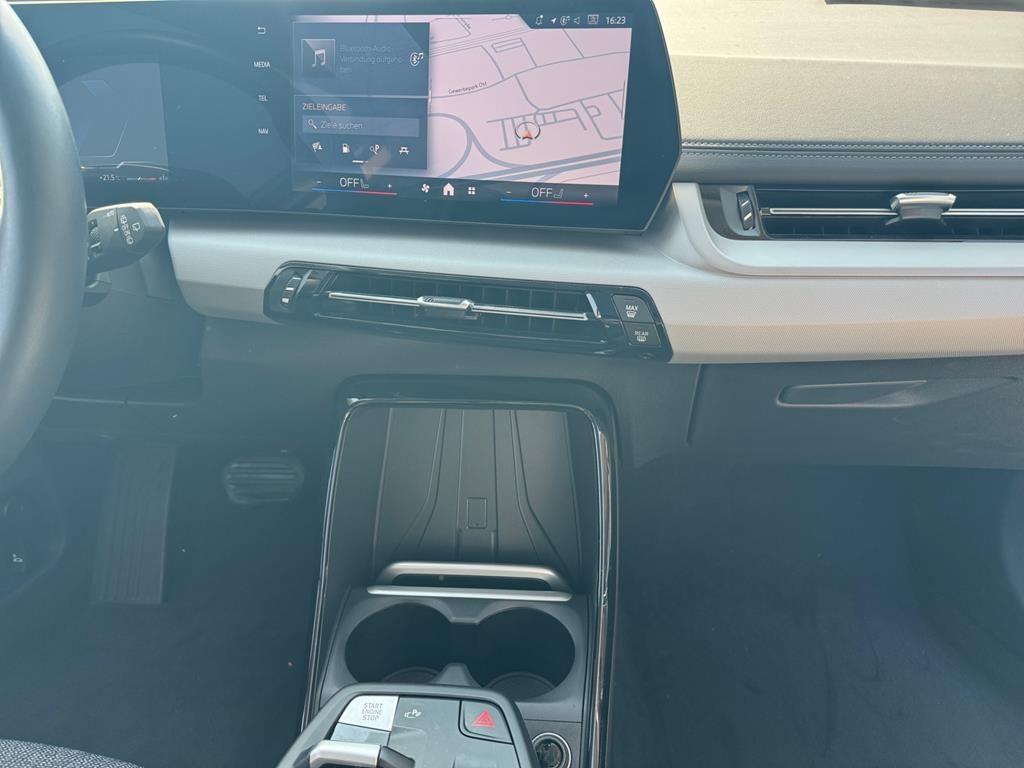 BMW 220 220i Active Tourer