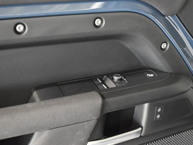 Land Rover Defender 90 AWD D200 S