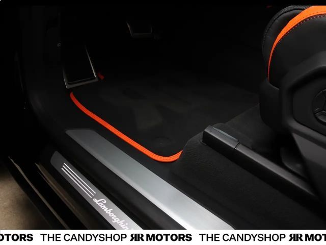 Lamborghini Urus URUS SE *Neuwagen*panoramic_roof*36Km*