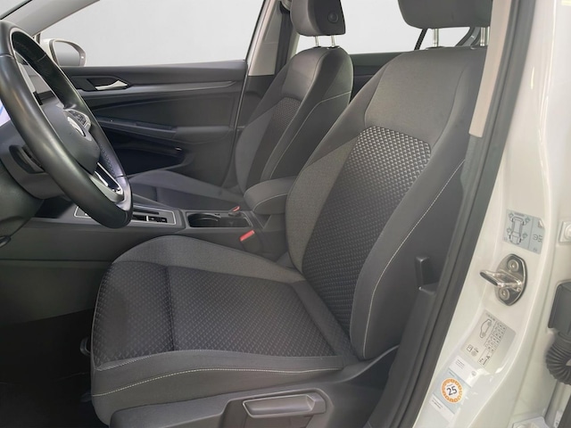 Volkswagen Golf 1.5 eTSI DSG Golf VIII Life