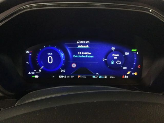 Ford Kuga Plug in Hybrid ST Line X