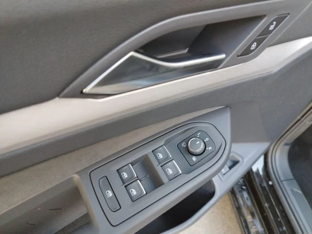 Volkswagen Golf Business DSG Variant