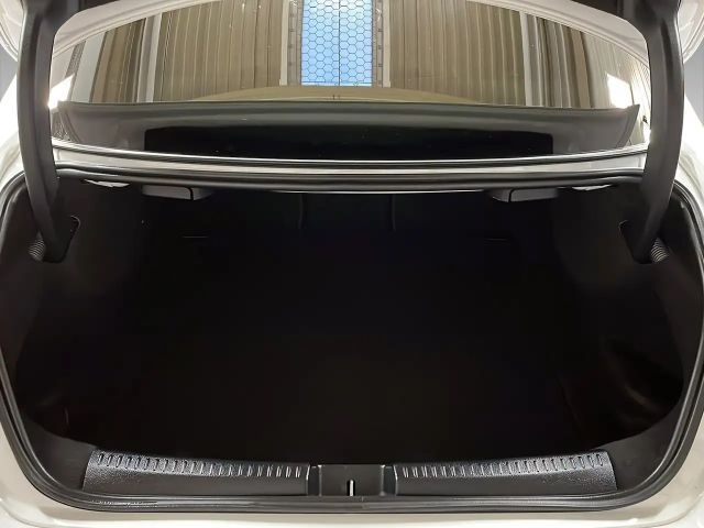 Mercedes-Benz CLA 200 AMG Line Coupé