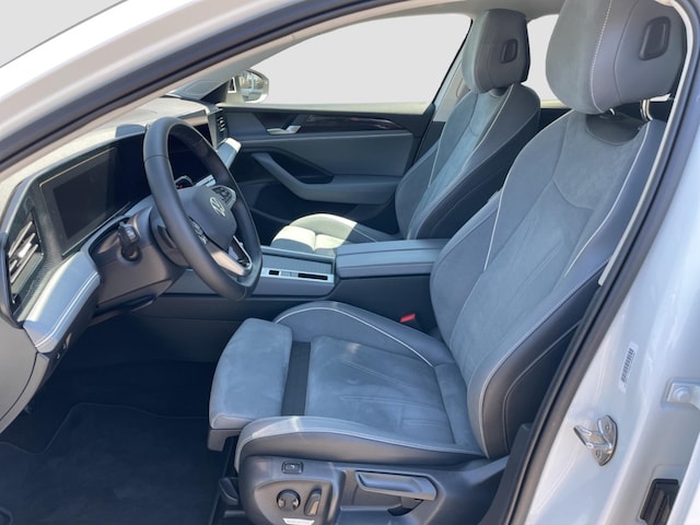 Volkswagen Passat 1.5 eTSI Business DSG