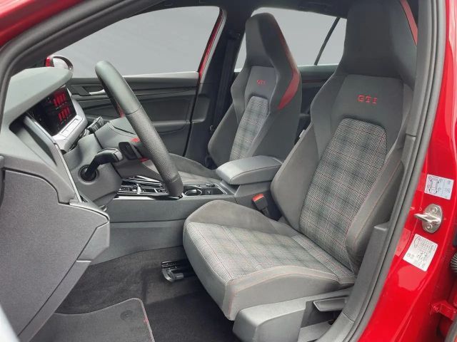 Volkswagen Golf 2.0 TSI DSG GTI